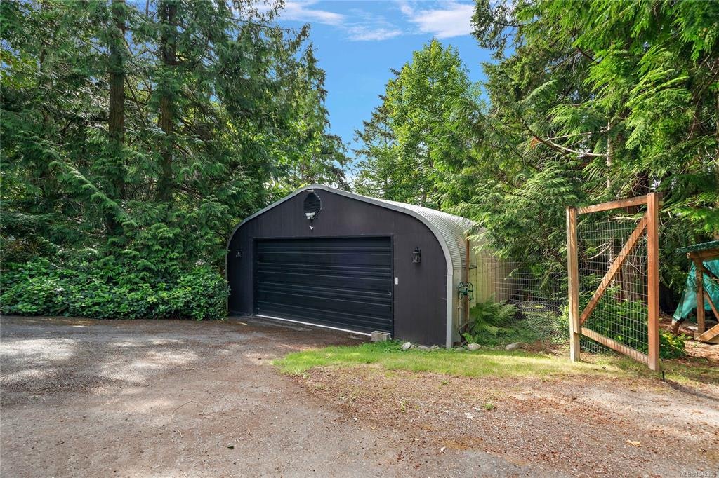 11007 Cedar Lane, North Saanich, BC, V8L 5R1 - 45