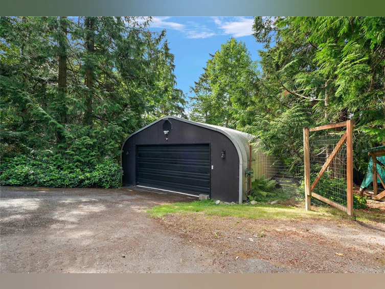 11007 Cedar Lane, North Saanich, BC, V8L 5R1 - 45