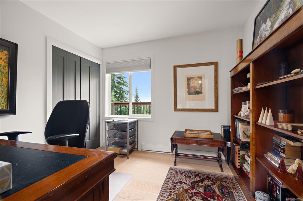 11007 Cedar Lane, North Saanich, BC, V8L 5R1 - 23