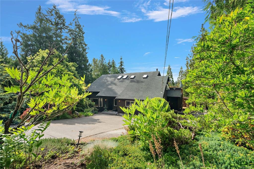 11007 Cedar Lane, North Saanich, BC, V8L 5R1 - 39
