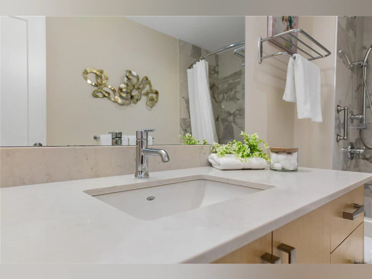 401-9710 Fourth Street, Sidney, BC, V8L 2Y7 - 47