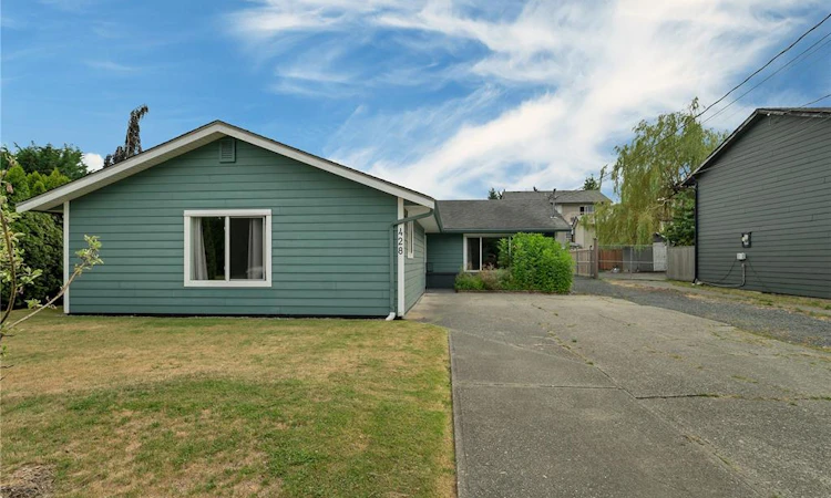 428 Raza Place