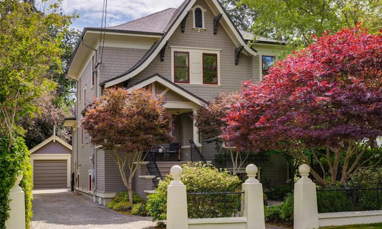 1043 St. Patrick Street