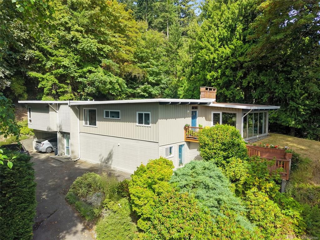 4902 Lochside Drive, Saanich, BC, V8Y 2E6