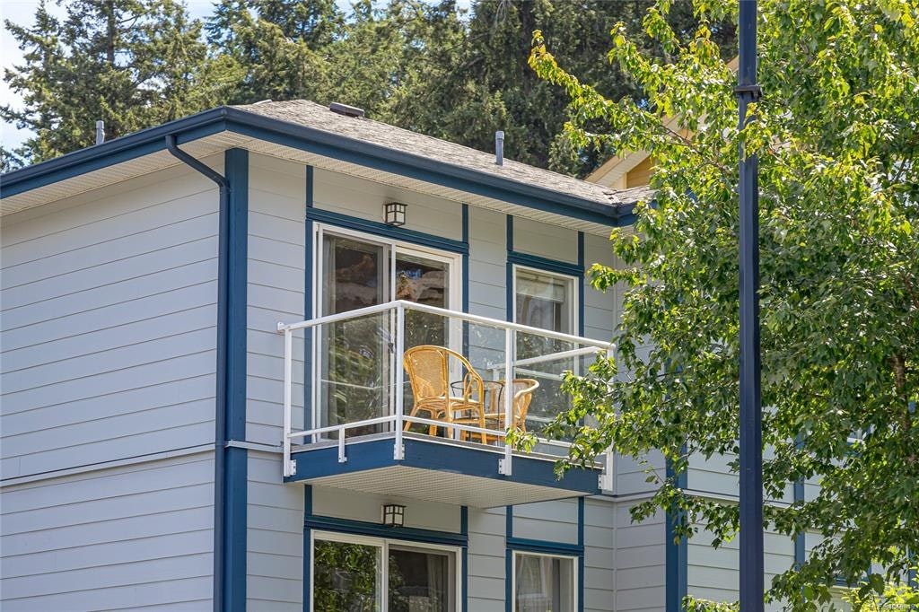 300-383 Wale Road, Colwood, BC, V9B 2P9
