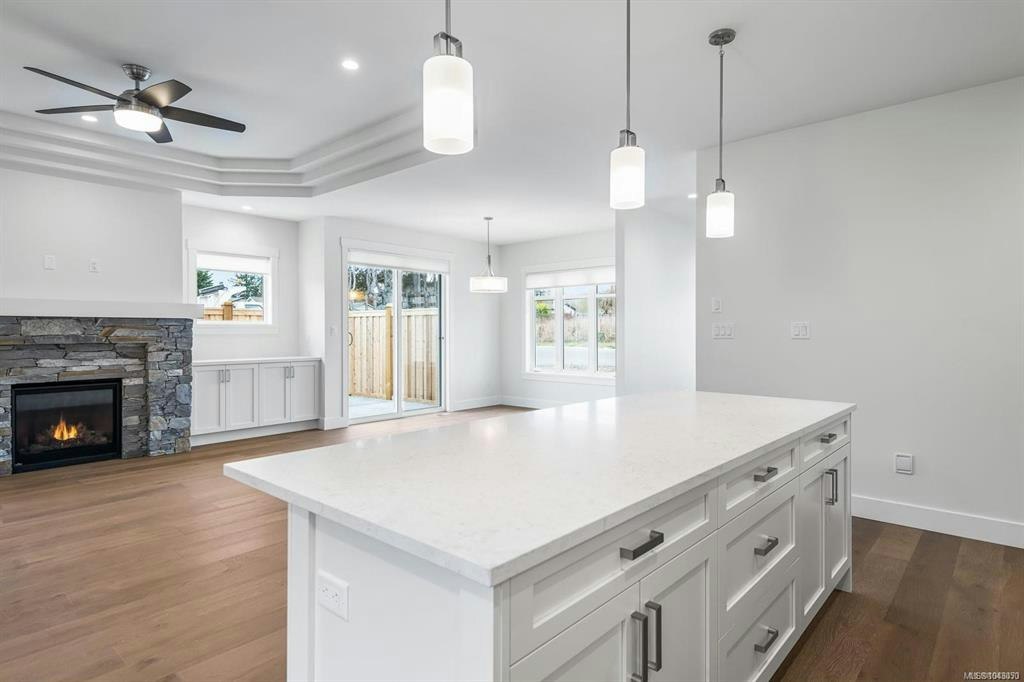 932 Ridgeline Boulevard, French Creek, BC, X1X 1X1 - 21