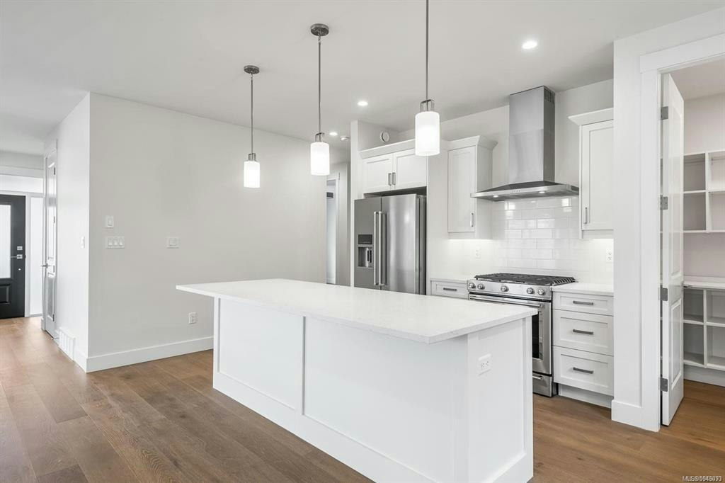 932 Ridgeline Boulevard, French Creek, BC, X1X 1X1 - 11