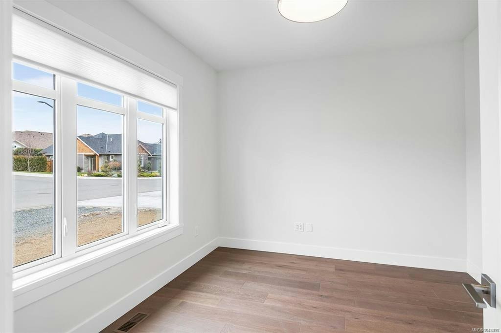 932 Ridgeline Boulevard, French Creek, BC, X1X 1X1 - 42