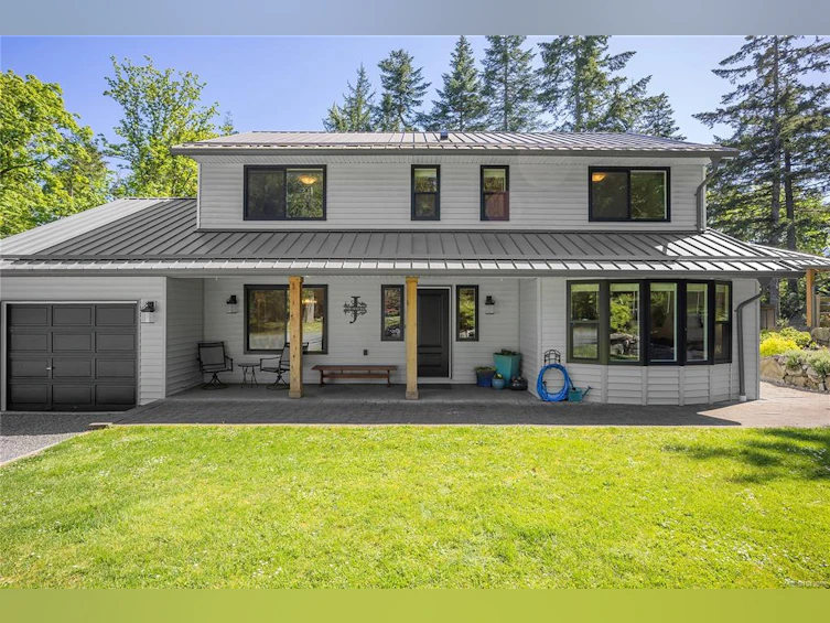 4299 Entrance Avenue, Ladysmith, BC, V9G 1M8