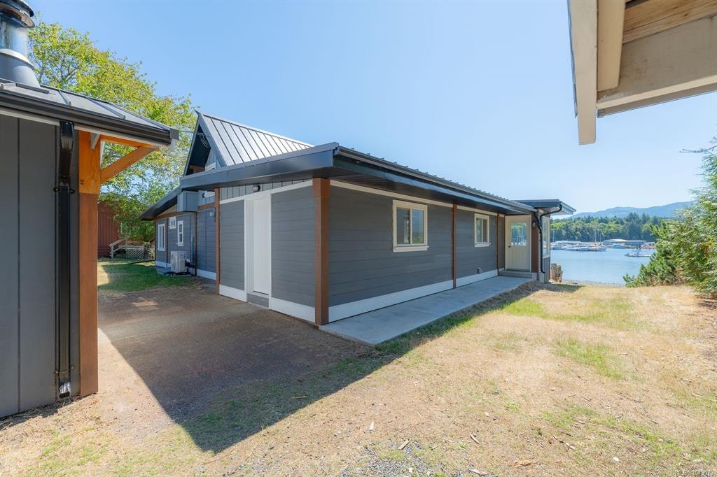 5492 Deep Bay Drive, Bowser/Deep Bay, BC, V0R 1G0 - 54