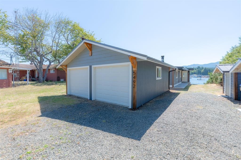 5492 Deep Bay Drive, Bowser/Deep Bay, BC, V0R 1G0 - 41
