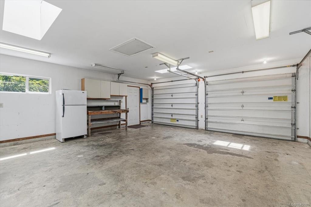 2712 Labieux Road, Nanaimo, BC, V9T 3N6 - 33