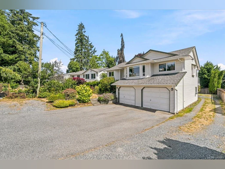 2712 Labieux Road, Nanaimo, BC, V9T 3N6 - 22