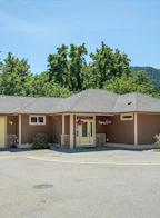 6 313 Holland Creek Place