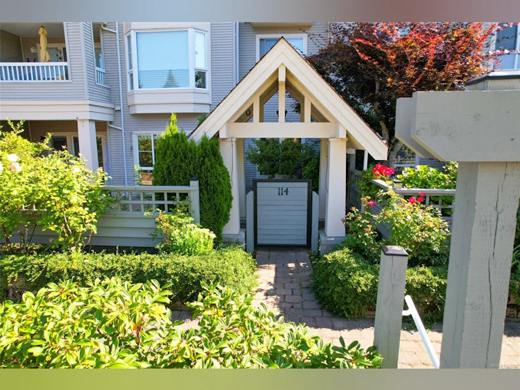 114-5620 Edgewater Lane, Nanaimo, BC, V9T 6K1 - 4