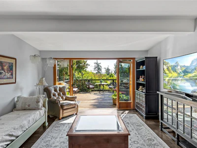 396 Wisteria Street - 4