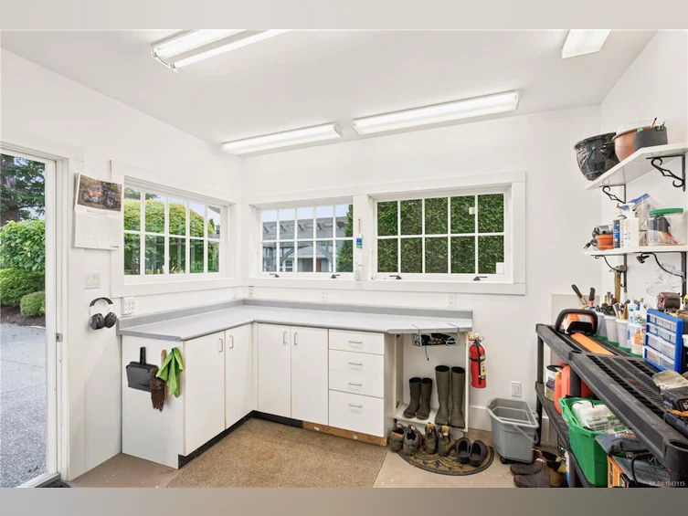 8585 Lochside Drive, North Saanich, BC, V8L 1M5 - 42