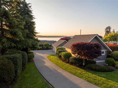 8585 Lochside Drive - 2