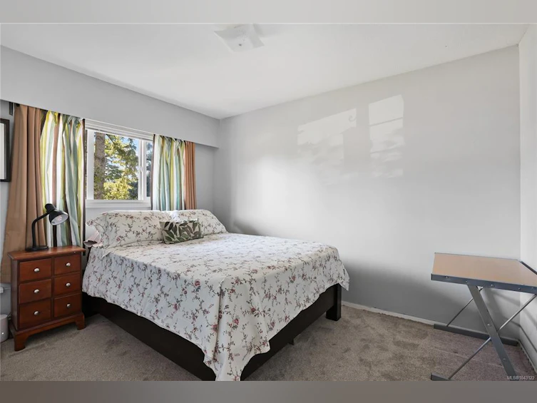 9376 Maryland Drive, Sidney, BC, V8L 2R3 - 12