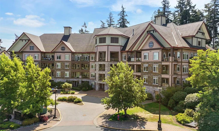 409-1395 Bear Mountain Pkwy