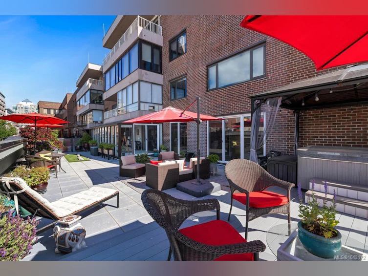 306-525 Broughton Street, Victoria, BC, V8W 3E2 - 2