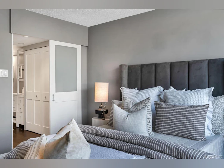 306-525 Broughton Street, Victoria, BC, V8W 3E2 - 25