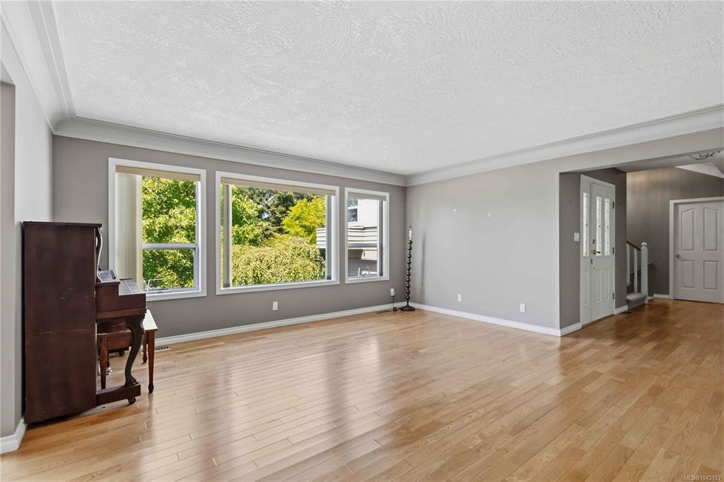 4343 Emily Carr Drive, Saanich, BC, V8X 5E4 - 4