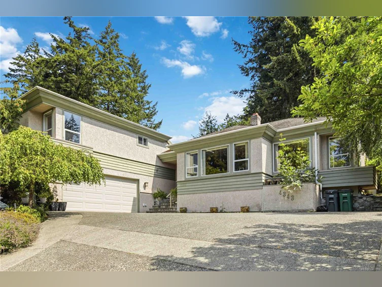 4343 Emily Carr Drive, Saanich, BC, V8X 5E4 - 2