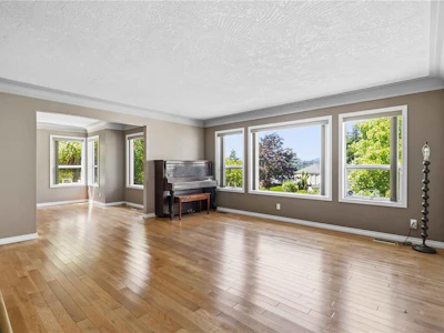 4343 Emily Carr Drive - 5