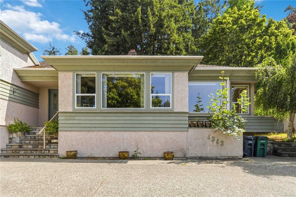 4343 Emily Carr Drive, Saanich, BC, V8X 5E4 - 33