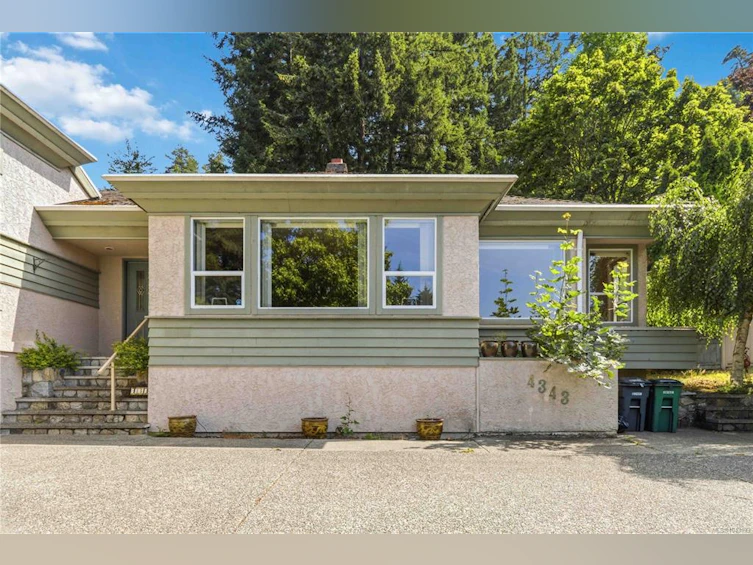 4343 Emily Carr Drive, Saanich, BC, V8X 5E4 - 33