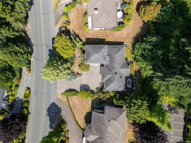 4343 Emily Carr Drive, Saanich, BC, V8X 5E4 - 44