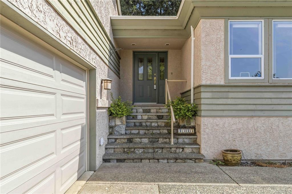 4343 Emily Carr Drive, Saanich, BC, V8X 5E4 - 3