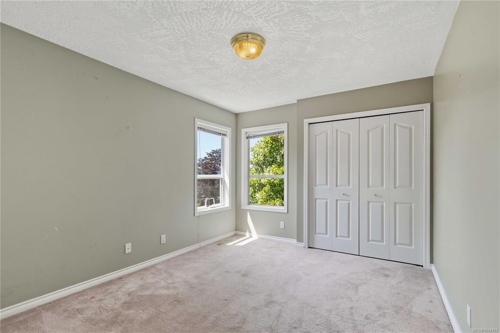 4343 Emily Carr Drive, Saanich, BC, V8X 5E4 - 25