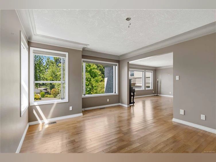 4343 Emily Carr Drive, Saanich, BC, V8X 5E4 - 7