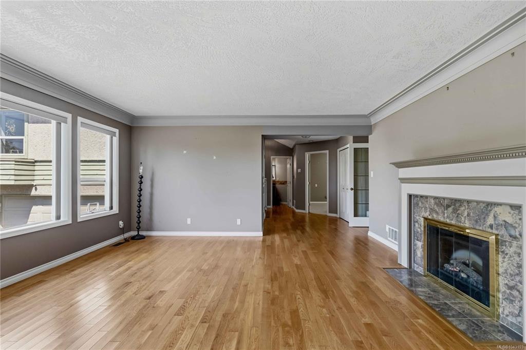 4343 Emily Carr Drive, Saanich, BC, V8X 5E4 - 6