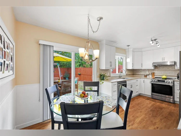 773 Forsyth Avenue, Parksville, BC, V9P 1E5 - 5