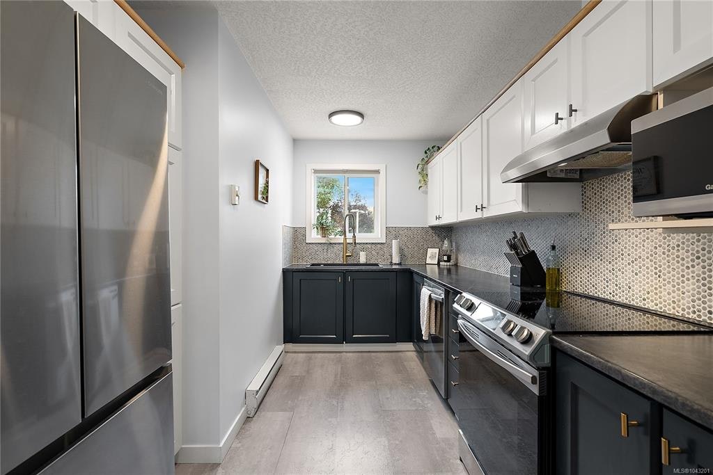 8-2871 Peatt Road, Langford, BC, V9B 3V7 - 9