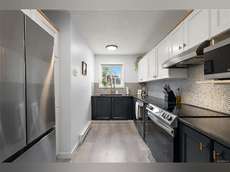 8-2871 Peatt Road, Langford, BC, V9B 3V7 - 9