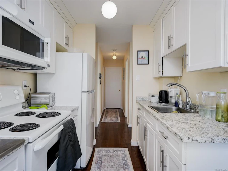 1810-647 Michigan Street, Victoria, BC, V8V 1S9 - 9