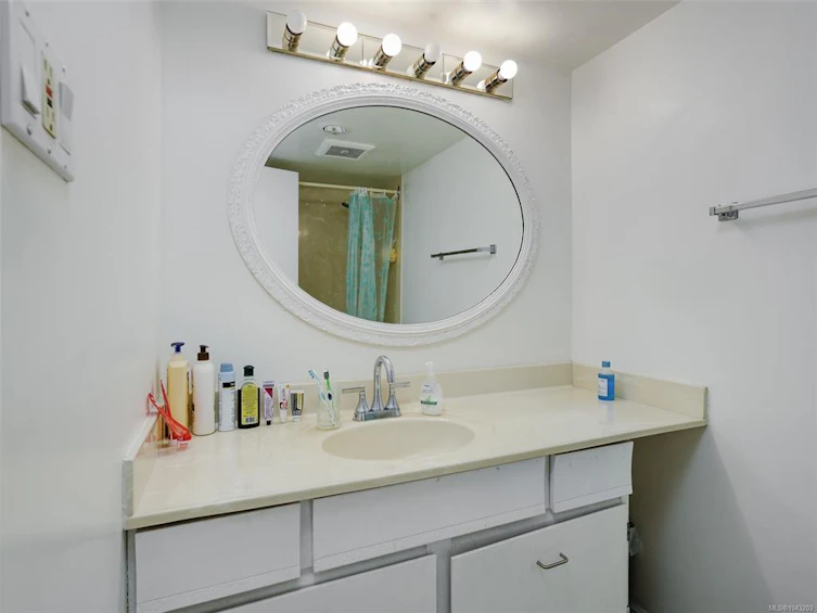 1810-647 Michigan Street, Victoria, BC, V8V 1S9 - 15