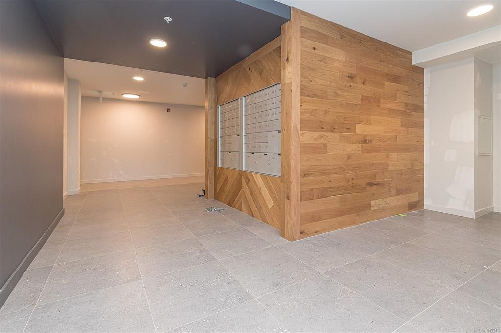 204-958 Pharoah Mews - 3