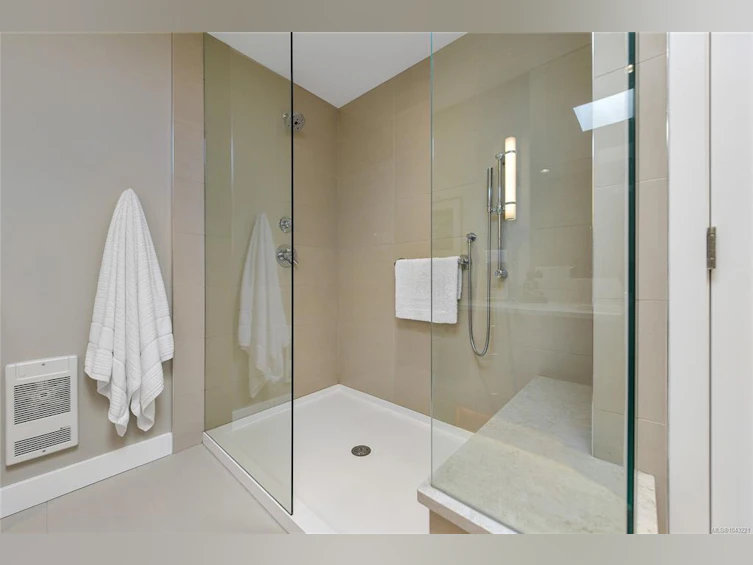 763 Sayward Hill Terrace, Saanich, BC, V8Y 3K1 - 32