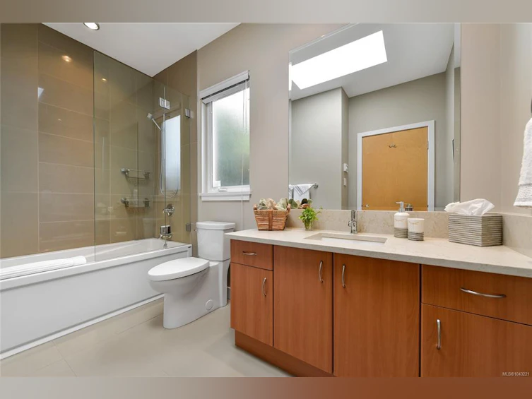 763 Sayward Hill Terrace, Saanich, BC, V8Y 3K1 - 49