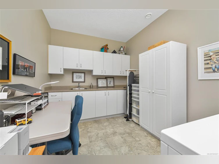 763 Sayward Hill Terrace, Saanich, BC, V8Y 3K1 - 41
