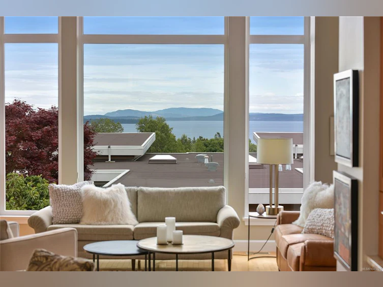 763 Sayward Hill Terrace, Saanich, BC, V8Y 3K1 - 6