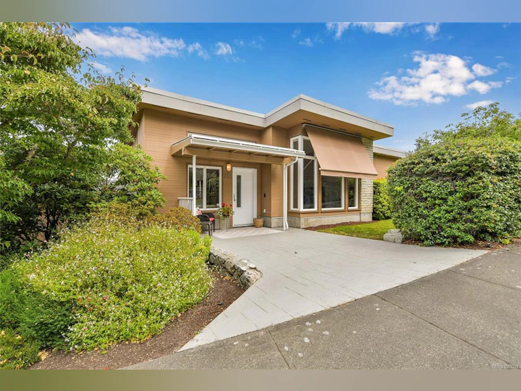 763 Sayward Hill Terrace, Saanich, BC, V8Y 3K1 - 58