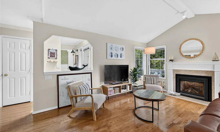 8-124 Valhalla Road