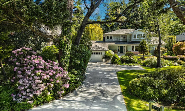 2944 Tudor Avenue