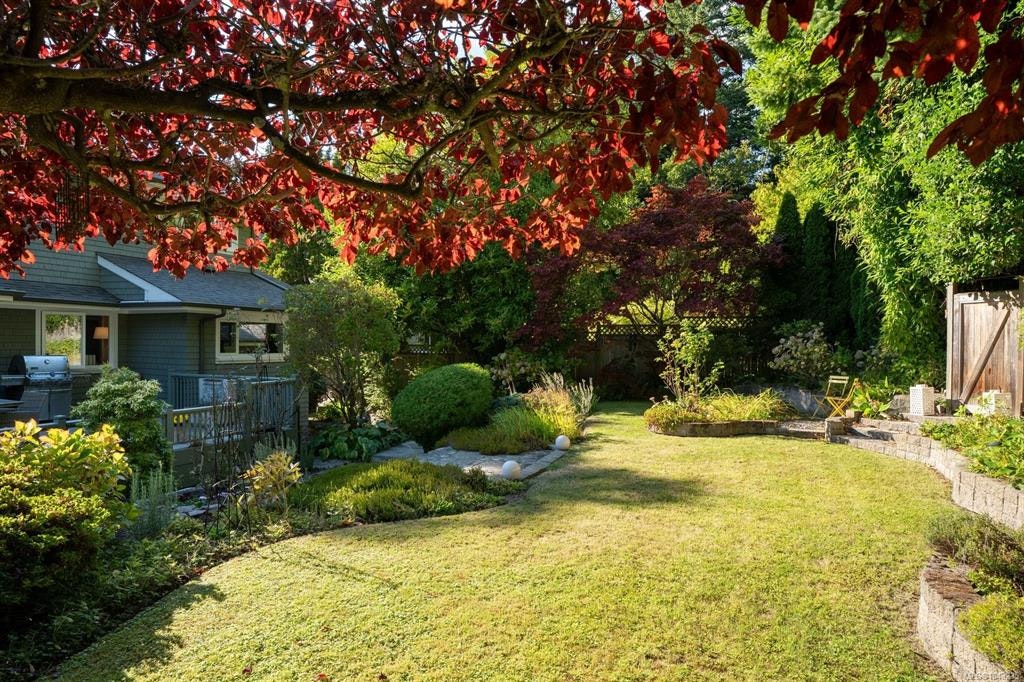 2944 Tudor Avenue, Saanich, BC, V8N 1M1 - 47